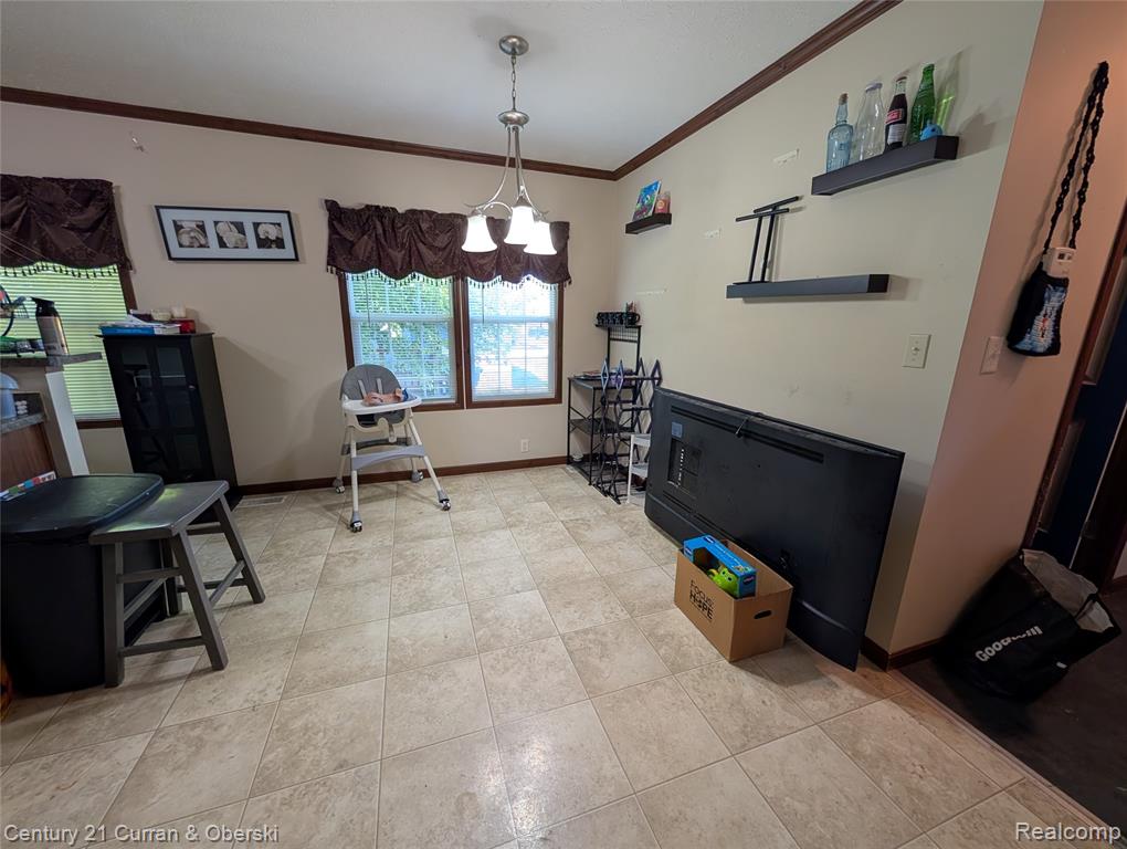 29319 Maple, Flat Rock, MI 48134 — Photo 8