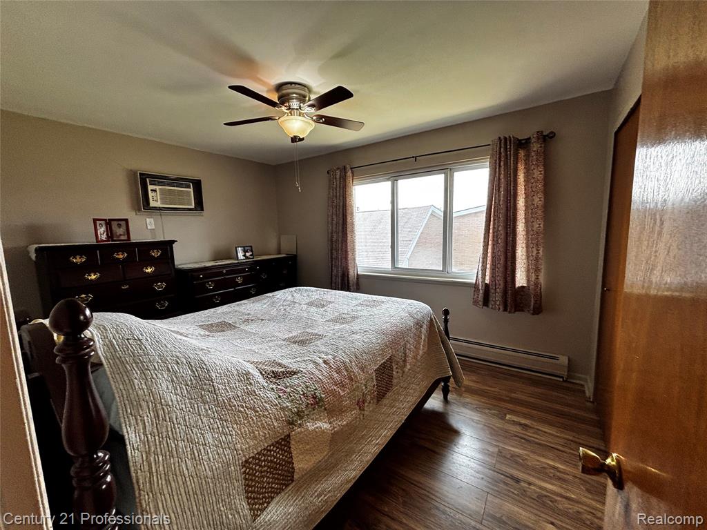 8203 Huntington Street, 15, Westland, MI — Photo 7