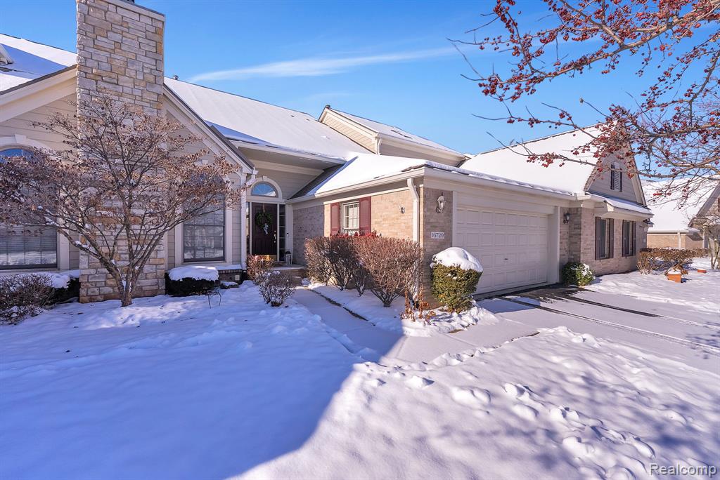 16729 Lyonhurst Circle, Northville, MI 48168 — Photo 4