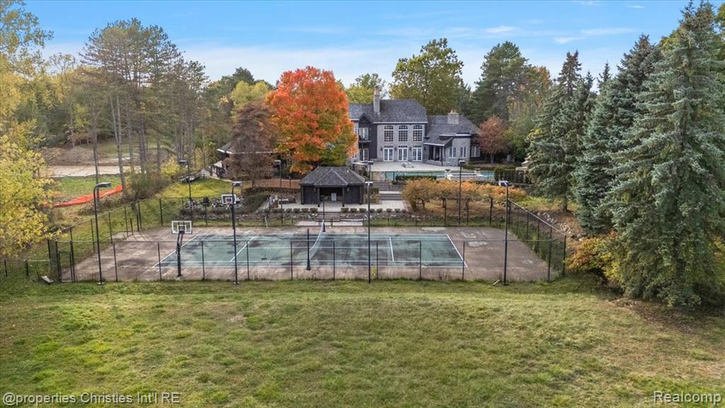 3701 Northwood, West Bloomfield, MI, 48324