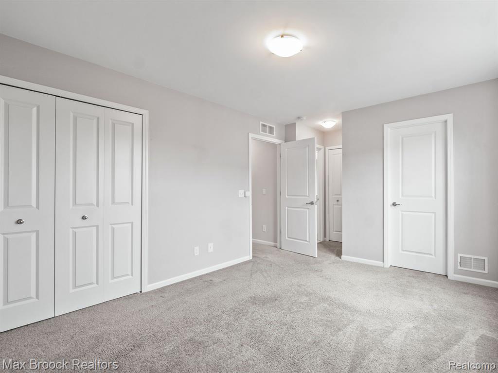 3154 Johanna Ware W, Wixom, MI 48393 — Photo 13