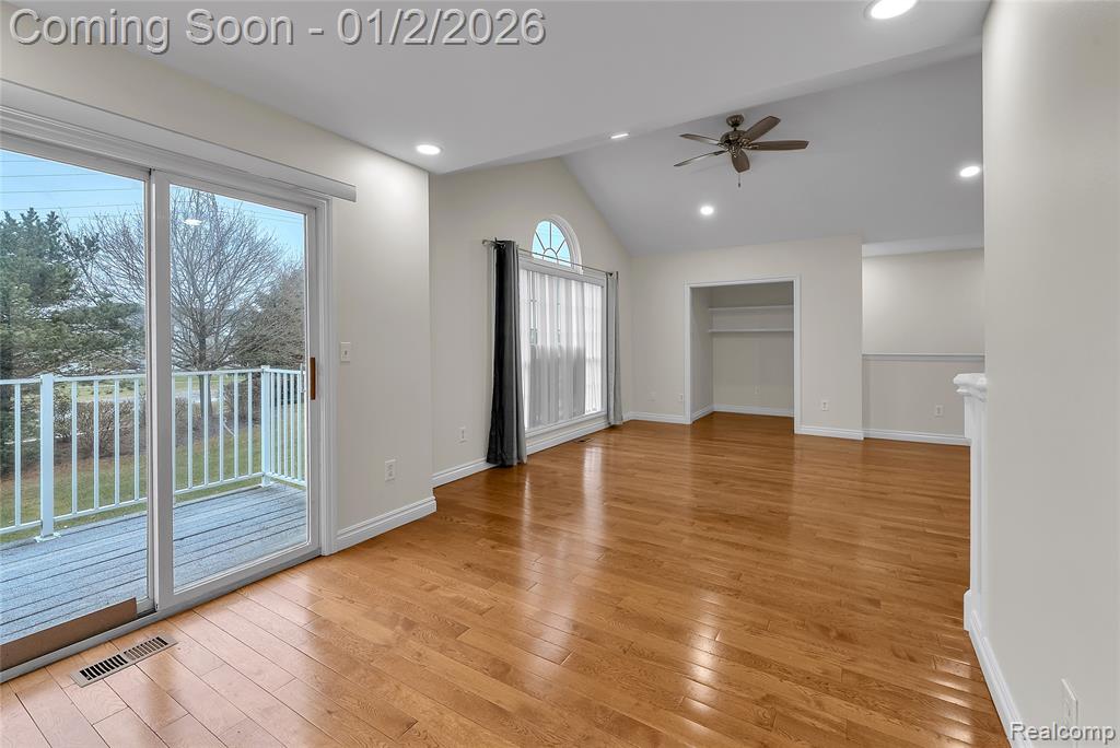 45640 Warwick Drive, Macomb, MI 48044 — Photo 10