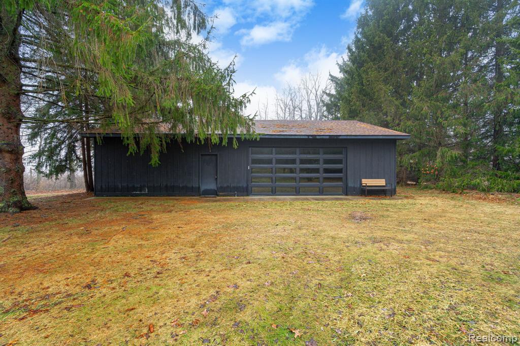 6803 Napoleon Road, Jackson, MI 49201 — Photo 14