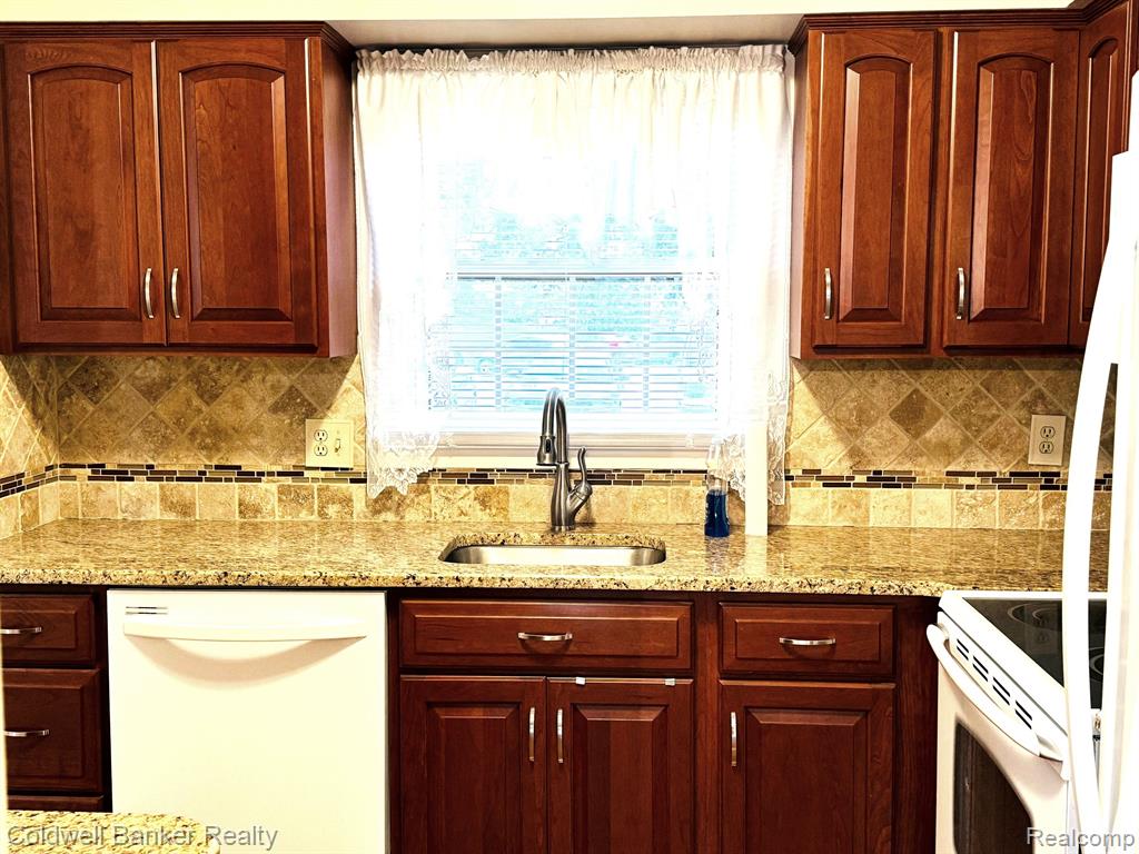 1778 BRENTWOOD Drive, Troy, MI 48098 — Photo 6
