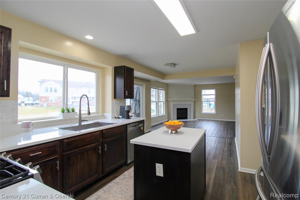 3571 BROOKLYN Drive, Canton, MI 48188 — Photo 9