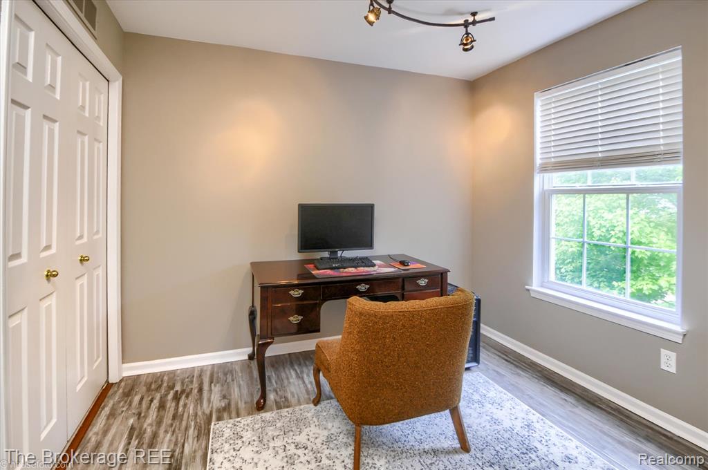 4449 Brighton Drive, Grand Blanc, MI 48439 — Photo 51