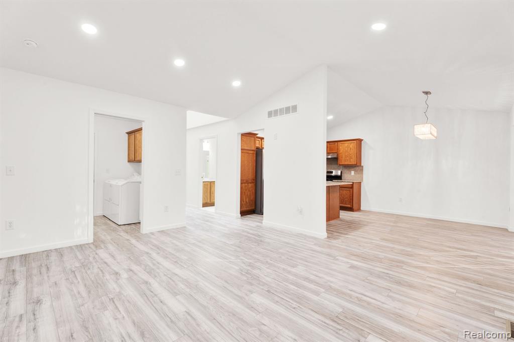 41057 Glenleven Court, Clinton Twp, MI 48038 — Photo 14