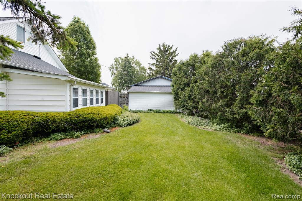 7121 Hayward Road, Saginaw, MI 48601 — Photo 10