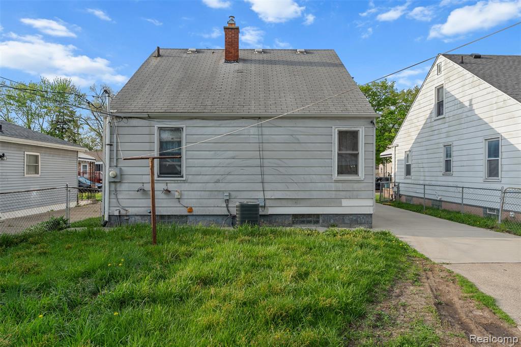 7044 Continental Avenue, Warren, MI 48091 — Photo 13