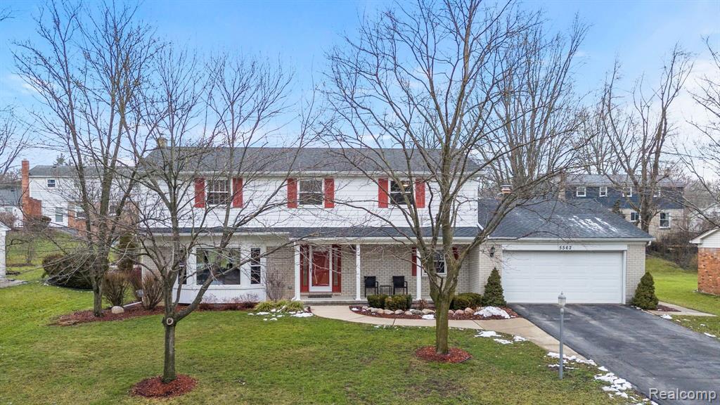 5562 ABINGTON Road, West Bloomfield, MI — front exterior