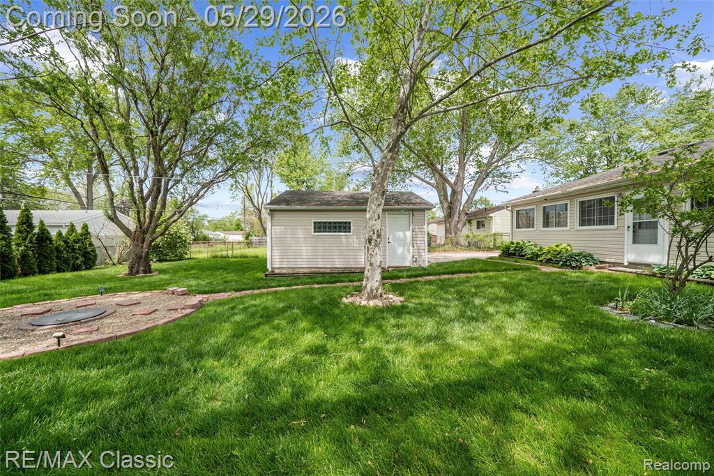 15586 Oakbrook Street, Romulus, MI 48174 — Photo 47