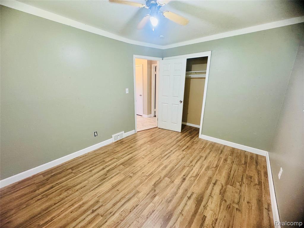 17221 Sunset Street, Hamtramck, MI 48212 — Photo 9