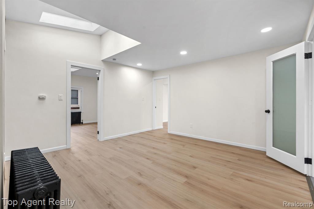 784 Barrington Road, Grosse Pointe Park, MI 48230 — Photo 31