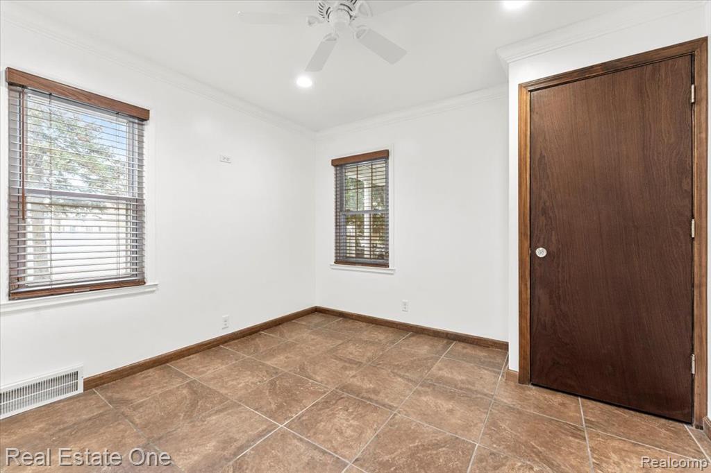 1353 Ford Avenue, Wyandotte, MI 48192 — Photo 16
