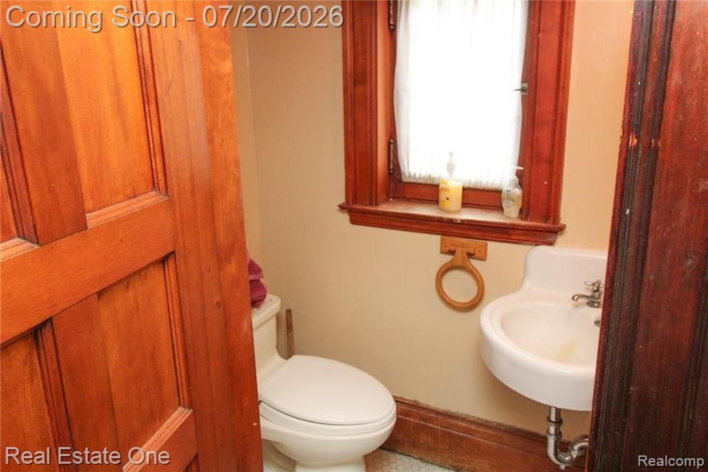 90 EDISON Street, Detroit, MI 48202 — Photo 20