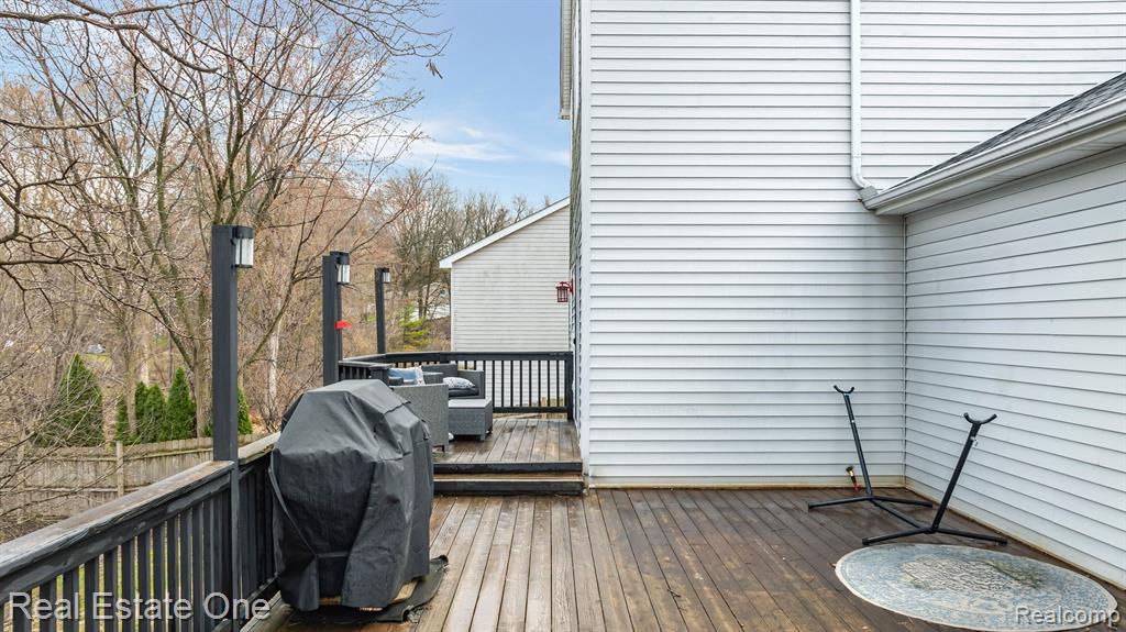 65 S WILLIAMS LAKE Road, Waterford, MI 48327 — Photo 31