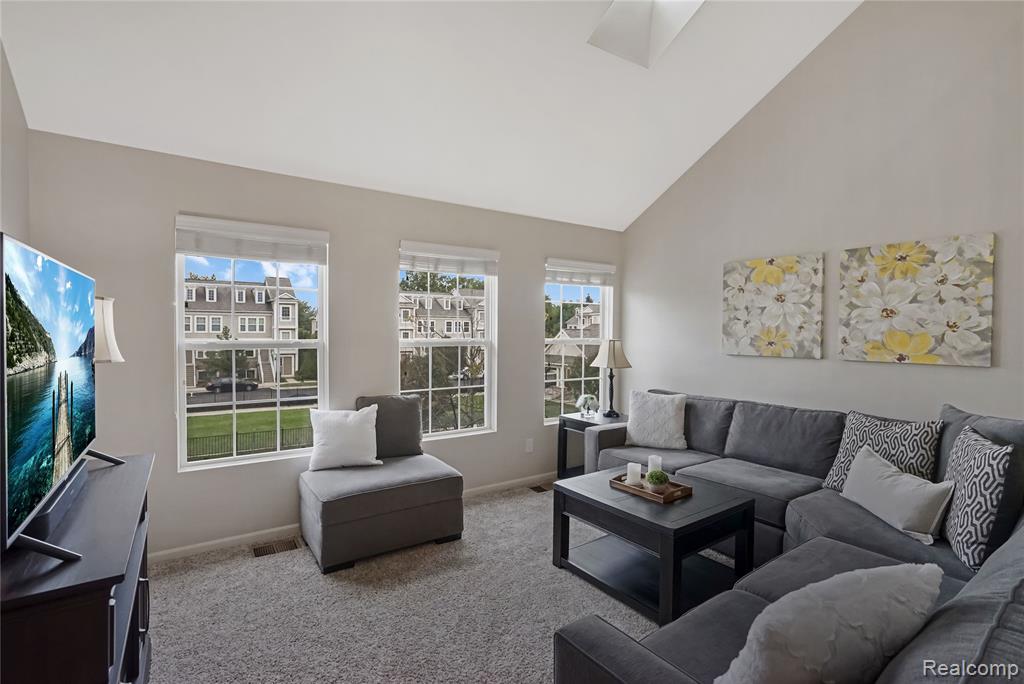 1096 Faulkner, Troy, MI 48083 — Photo 11