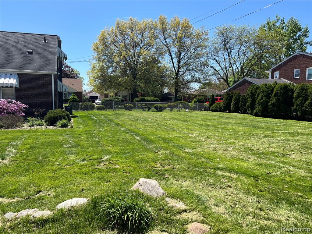13226 Catalpa Street, Southgate, MI 48195 — Photo 9