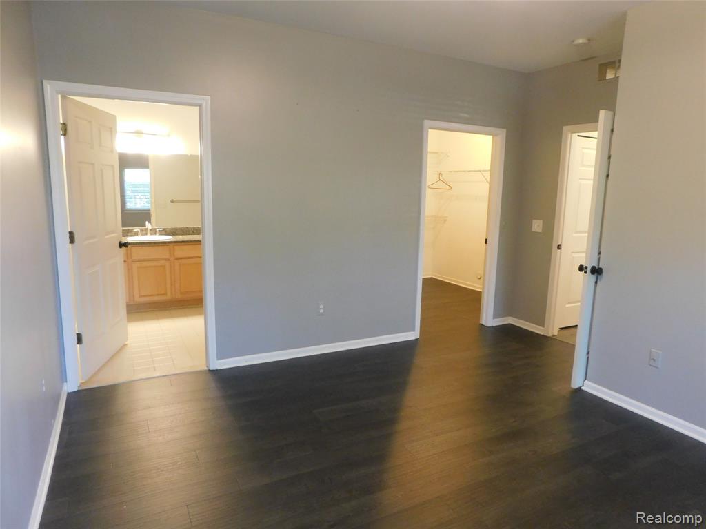 5555 Acorn Lane, Sterling Heights, MI 48314 — Photo 17