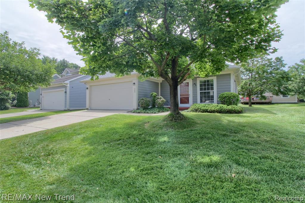41404 BELDEN Circle, Novi, MI — Photo 3