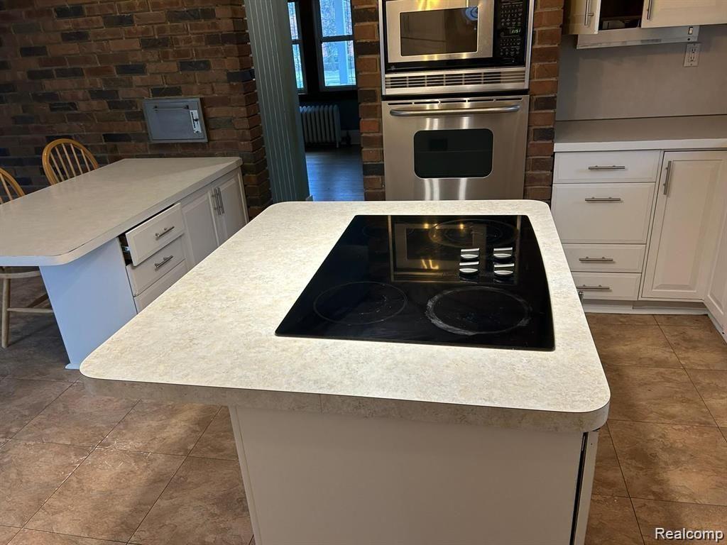 613 E LINCOLN Avenue, Royal Oak, MI 48067 — Photo 10
