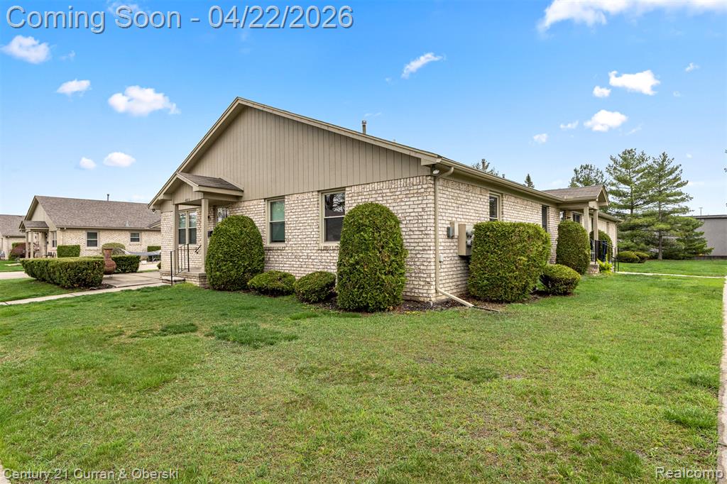 41812 King Edward Court, Clinton Twp, MI 48038 — Photo 37