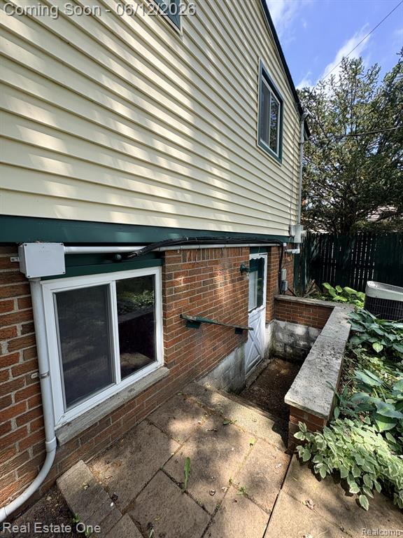 2523 Watonga Drive, Commerce Twp, MI 48382 — Photo 39