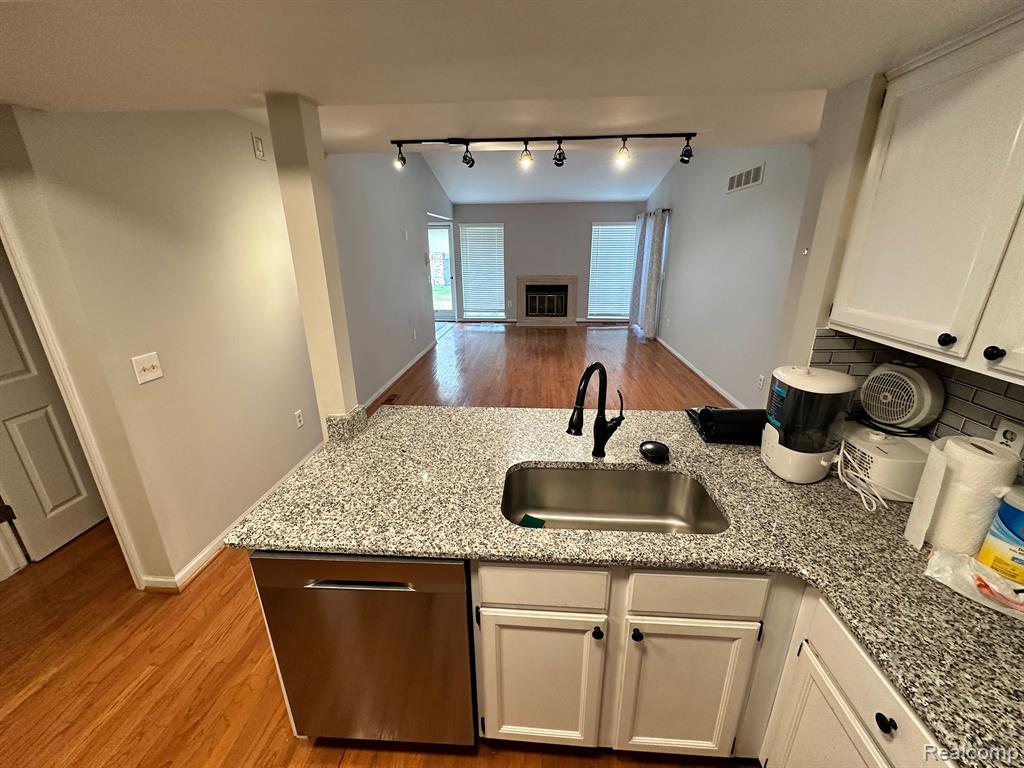 6633 Bellows Court, West Bloomfield, MI — Photo 5
