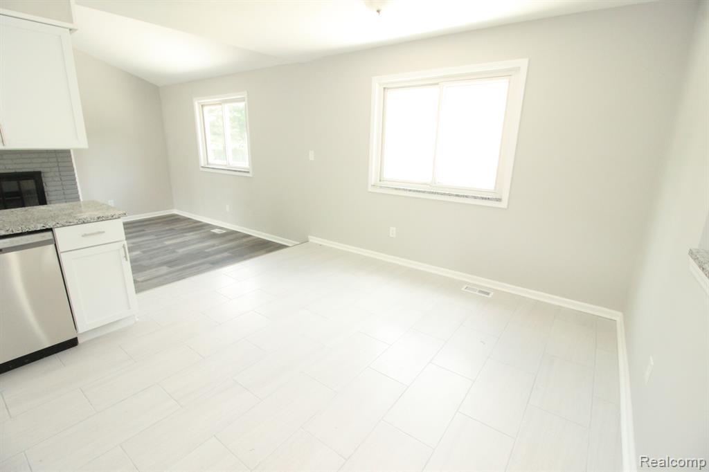 4833 OCEAN Court, Sterling Heights, MI 48310 — Photo 19