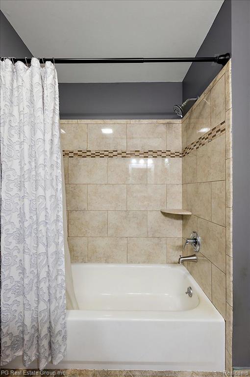46104 BALDWIN Drive, Macomb, MI 48044 — Photo 28