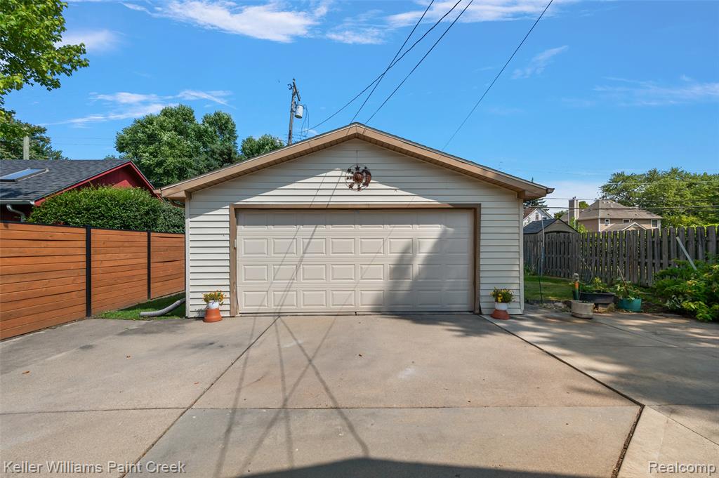 436 Orchard Street, Wyandotte, MI 48192 — Photo 34