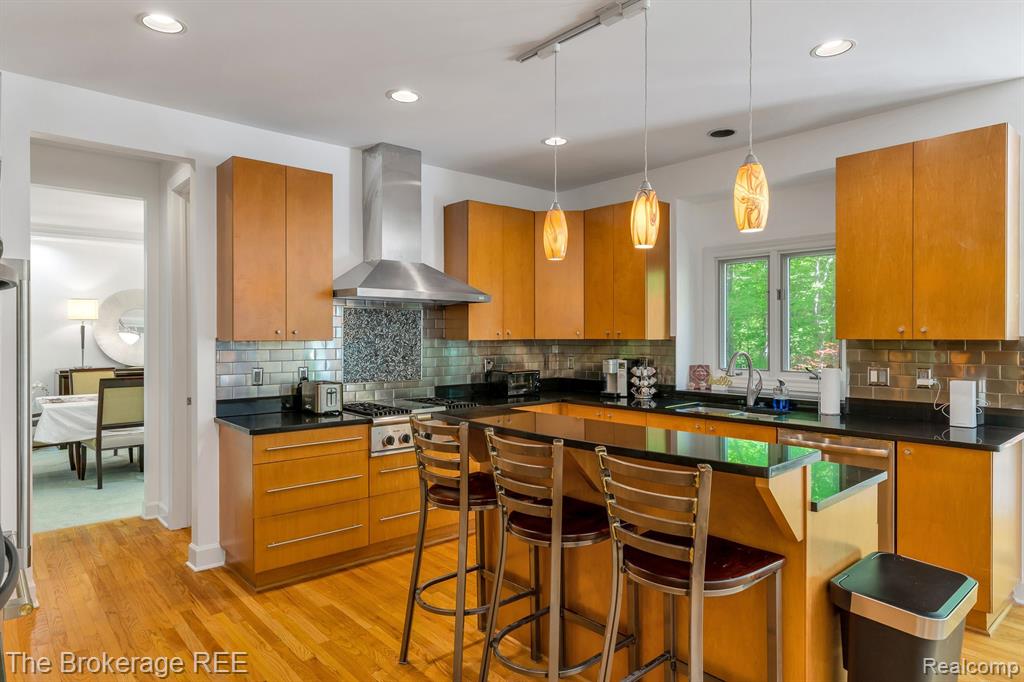 6995 HAWK WOODS Court, West Bloomfield, MI — Photo 14