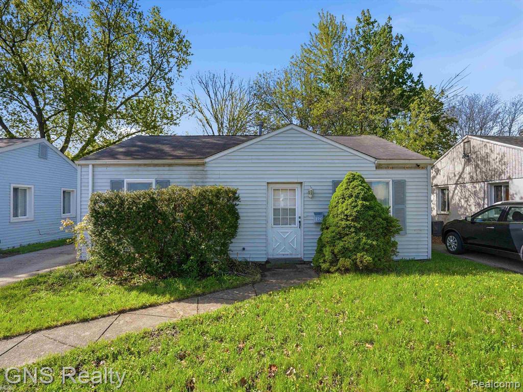 2717 Normandy Road, Royal Oak, MI 48073