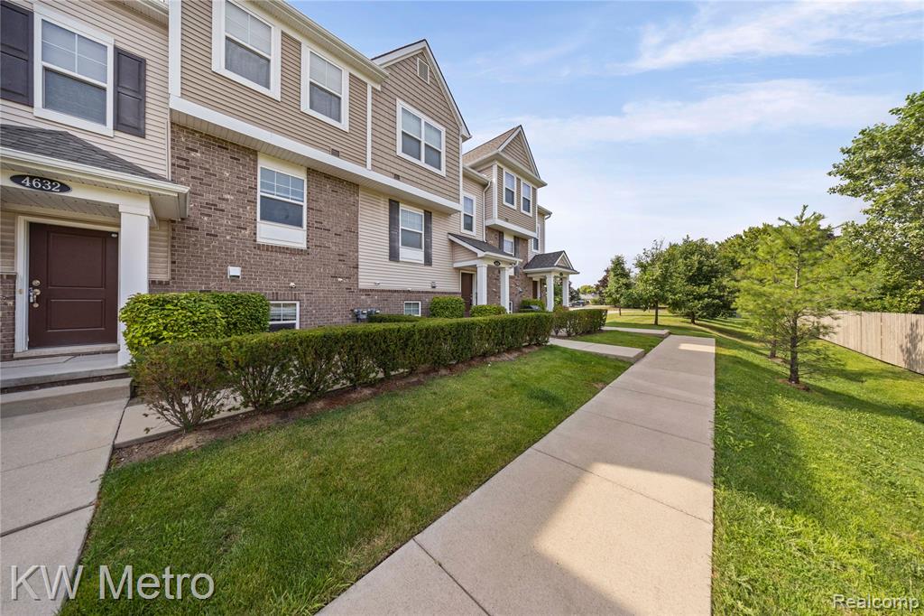 4636 Bradley Circle, Troy, MI 48085 — Photo 28