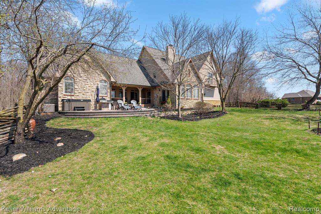 2026 HUNTERS CREEK Drive, Ypsilanti, MI 48198 — Photo 40