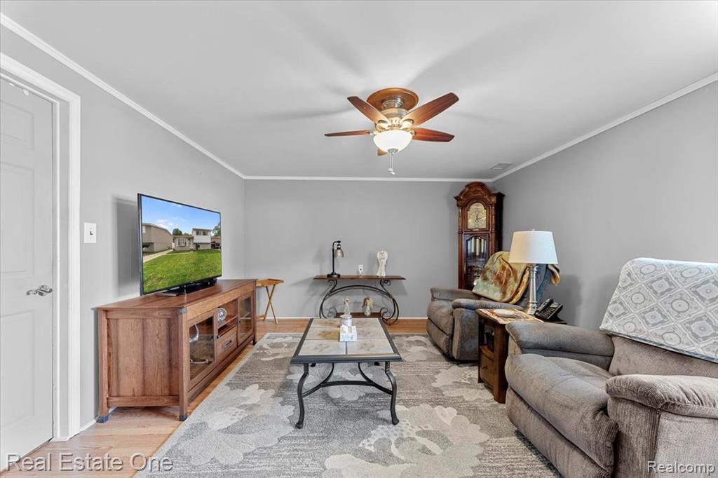 9454 Birch Street, Taylor, MI 48180 — Photo 17