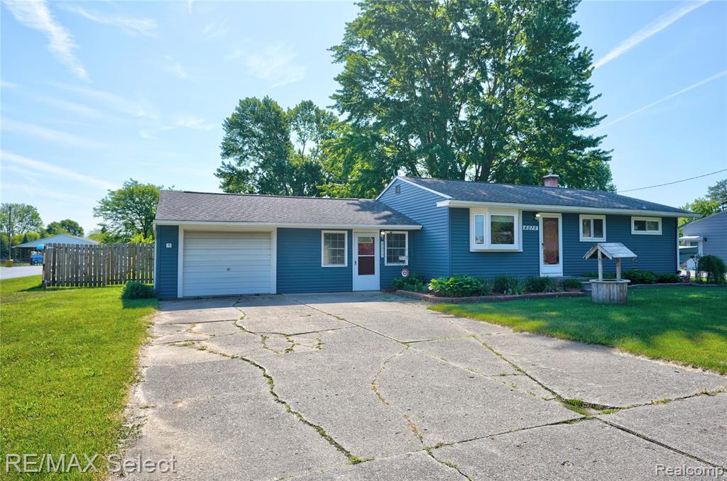 4075 Bristolwood Drive, Flint, MI 48507 — Photo 15