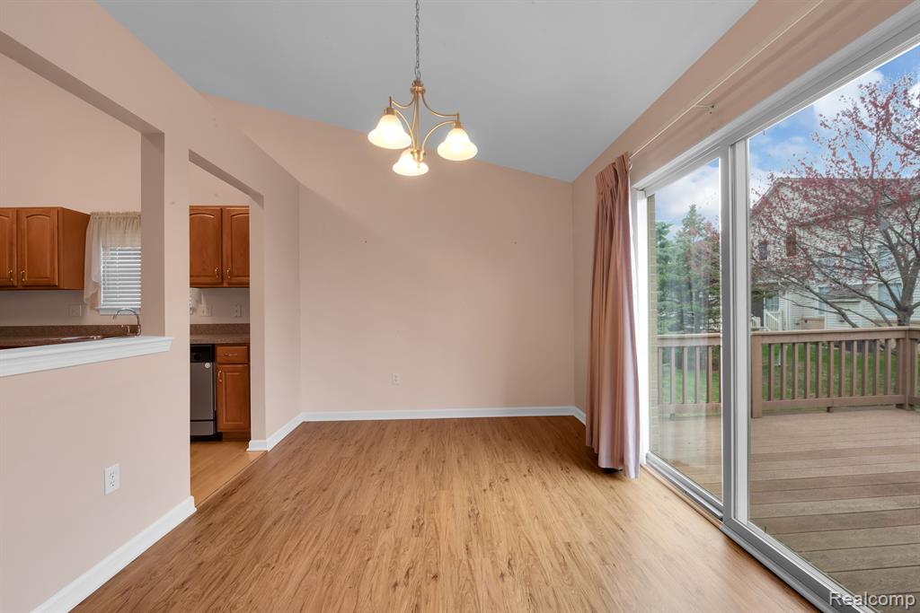 23778 ASHLEY Drive, Flat Rock, MI 48134 — Photo 12
