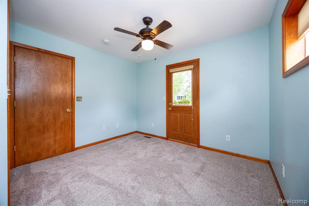 2540 SOUTHLAWN Street, Ypsilanti, MI 48197 — Photo 69