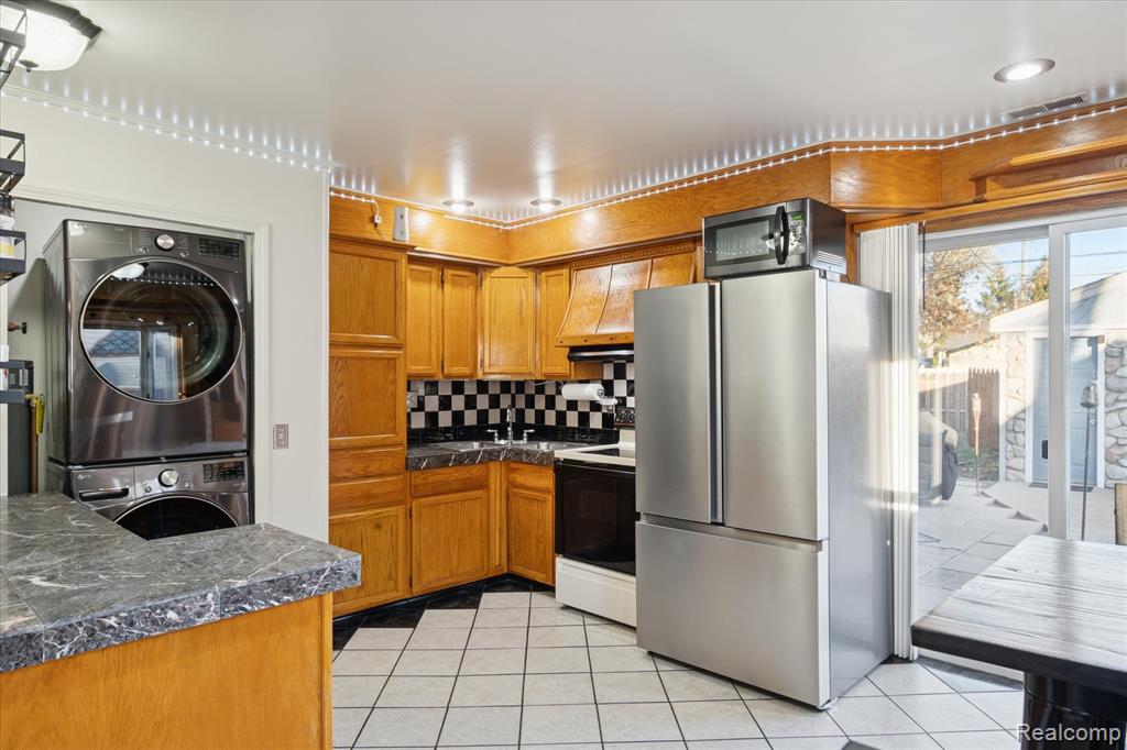 6037 William Street, Taylor, MI 48180 — Photo 14