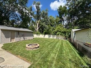 22848 N Brookside Drive, Dearborn Heights, MI 48125 — Photo 4