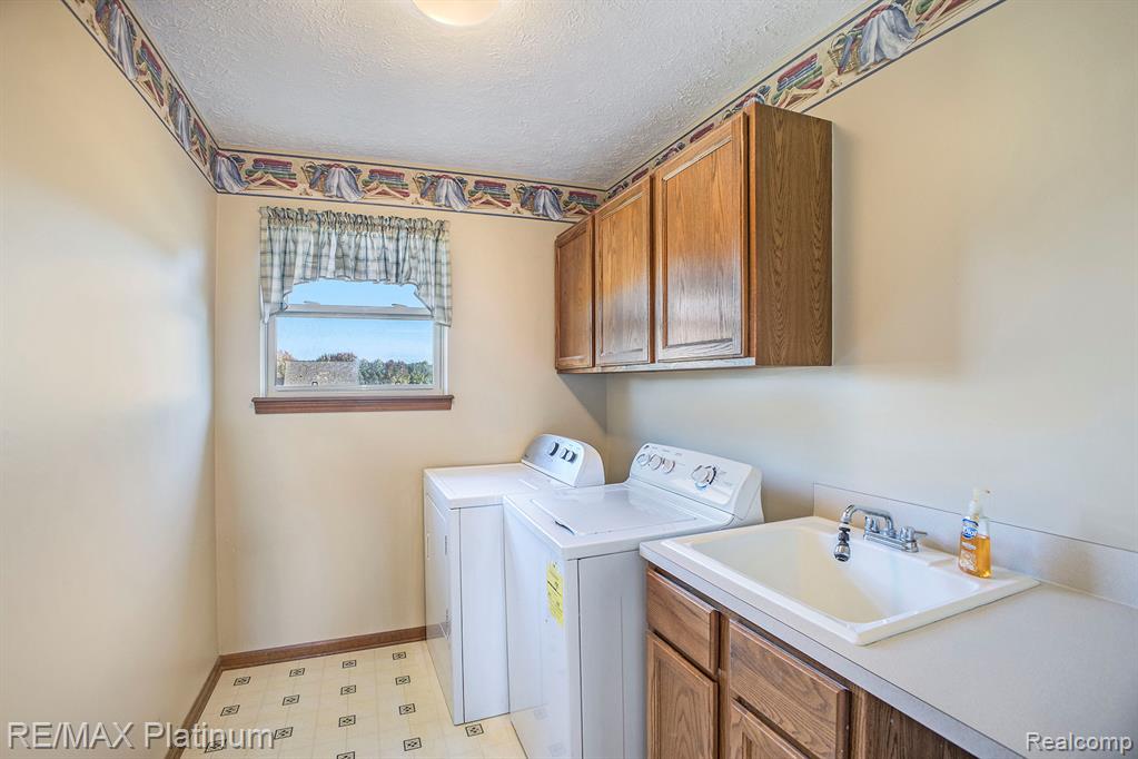 7819 Summer Breeze Trail, Howell, MI 48843 — Photo 14