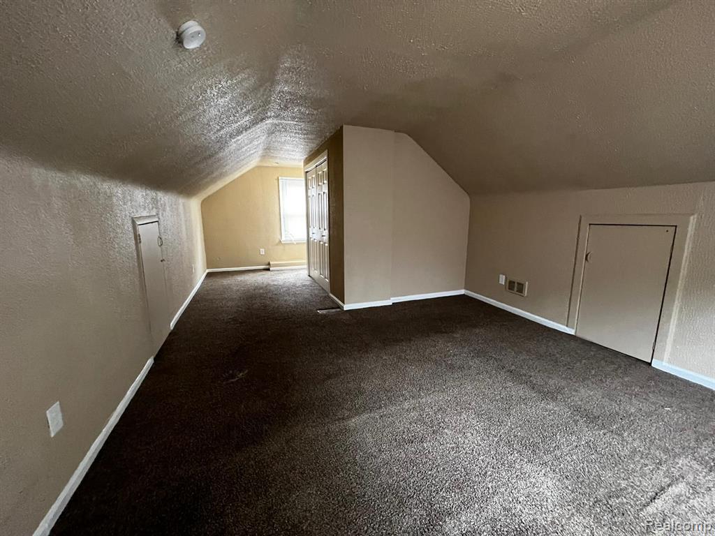 8260 COYLE Street, Detroit, MI 48228 — Photo 12
