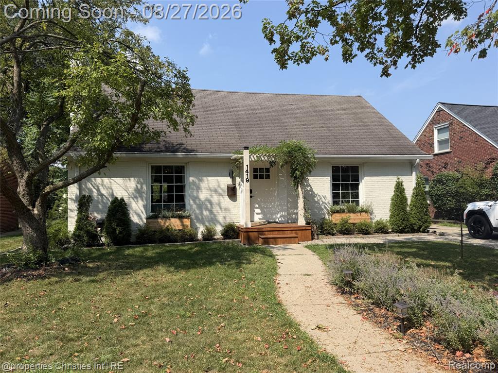 1419 Marywood Drive, Royal Oak, MI 48067