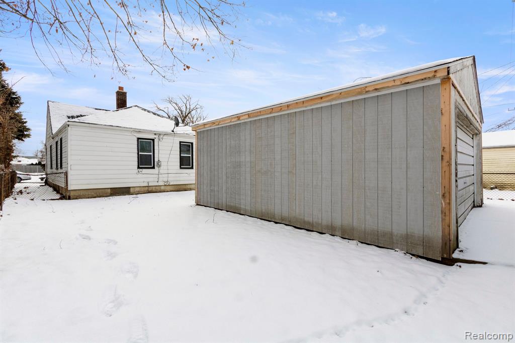 3112 S BASSETT Street, Detroit, MI 48217 — Photo 23