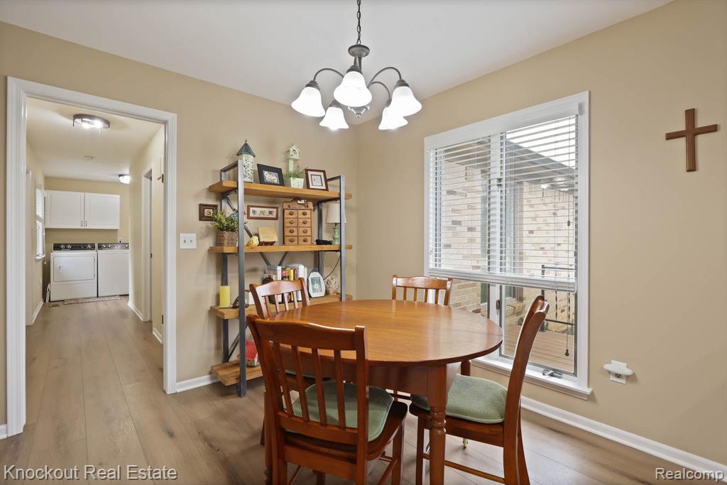 9350 OAKMONT Drive, Grand Blanc, MI 48439 — Photo 40