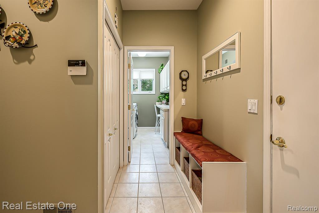 8444 CLIMBING Way, Pinckney, MI 48169 — Photo 28