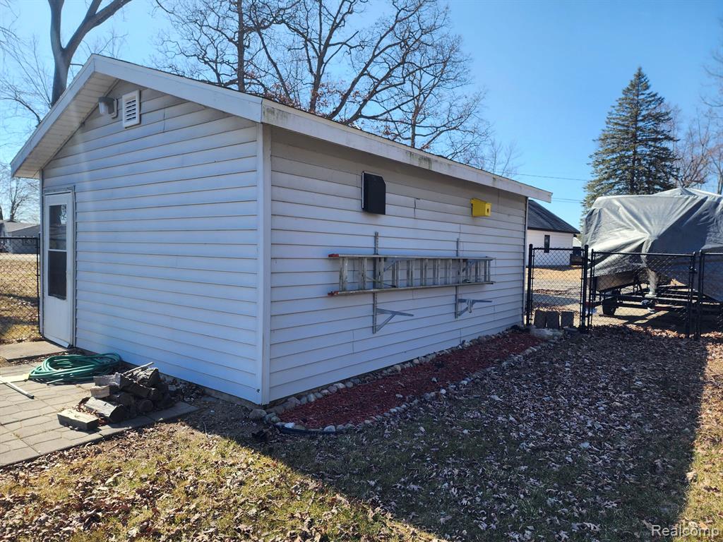 41 FORDS Drive, Brooklyn, MI 49230 — Photo 20