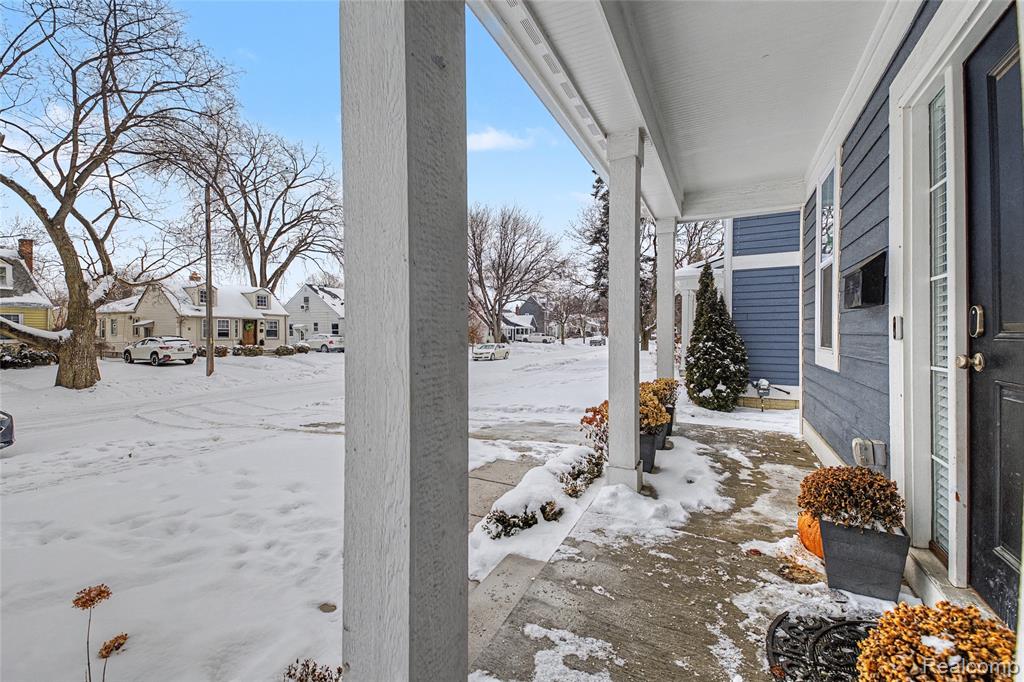 910 McLean Avenue, Royal Oak, MI 48067 — Photo 9