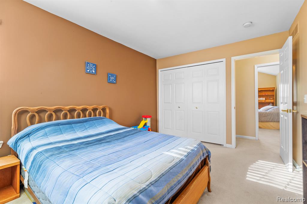 1095 APPALOOSA Court, South Lyon, MI 48178 — Photo 25